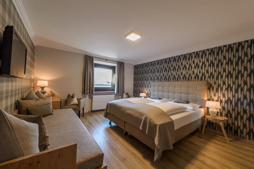 Gasthof Hotel Hauslwirt Голлинг-на-Хальцахе Экстерьер фото